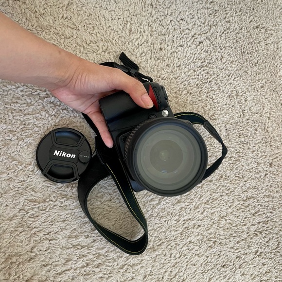 Nikon D90 DSLR camera - Picture 8 of 8